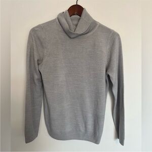 Lavon Light Gray Turtleneck Sweater Size 14